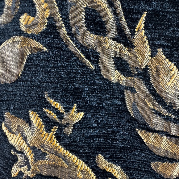 Elegant Black & Gold Brocade Coat / Jacket – Size M - Picture 4 of 5